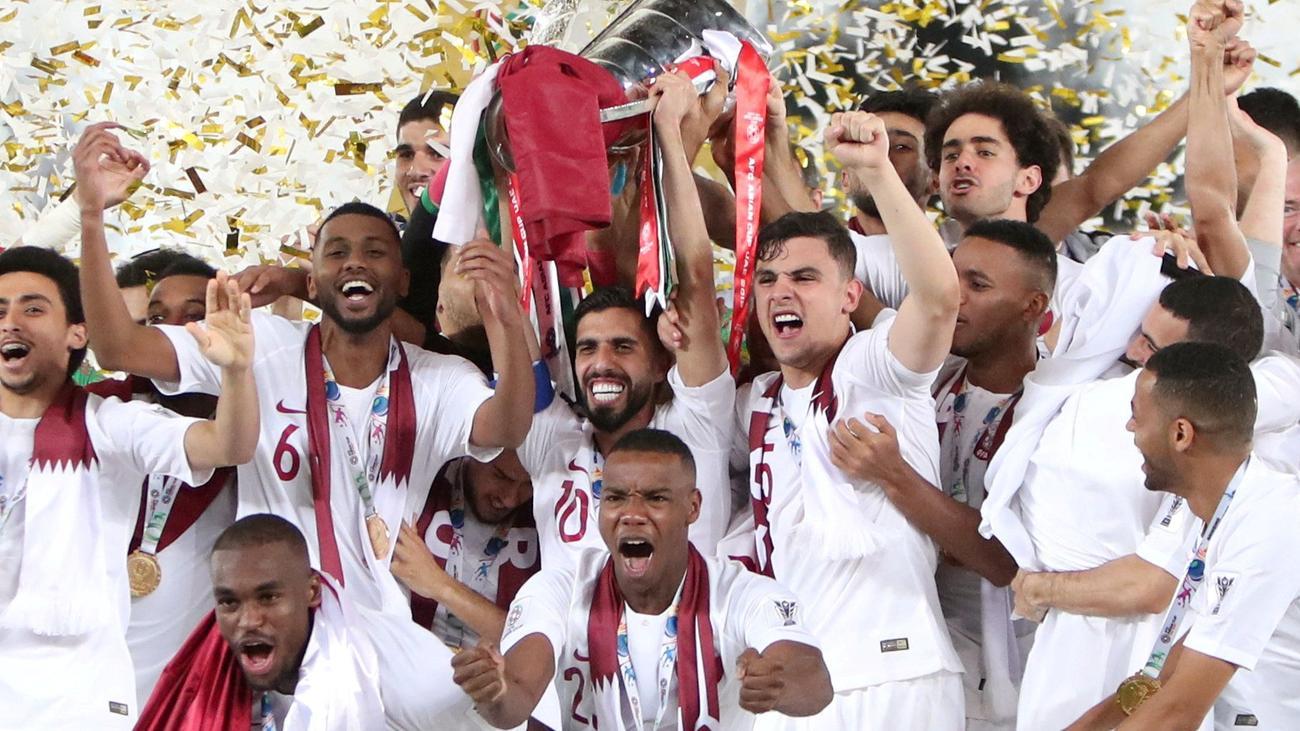Đội tuyển bóng đá quốc gia Qatar là gì? Chiến binh màu hạt dẻ