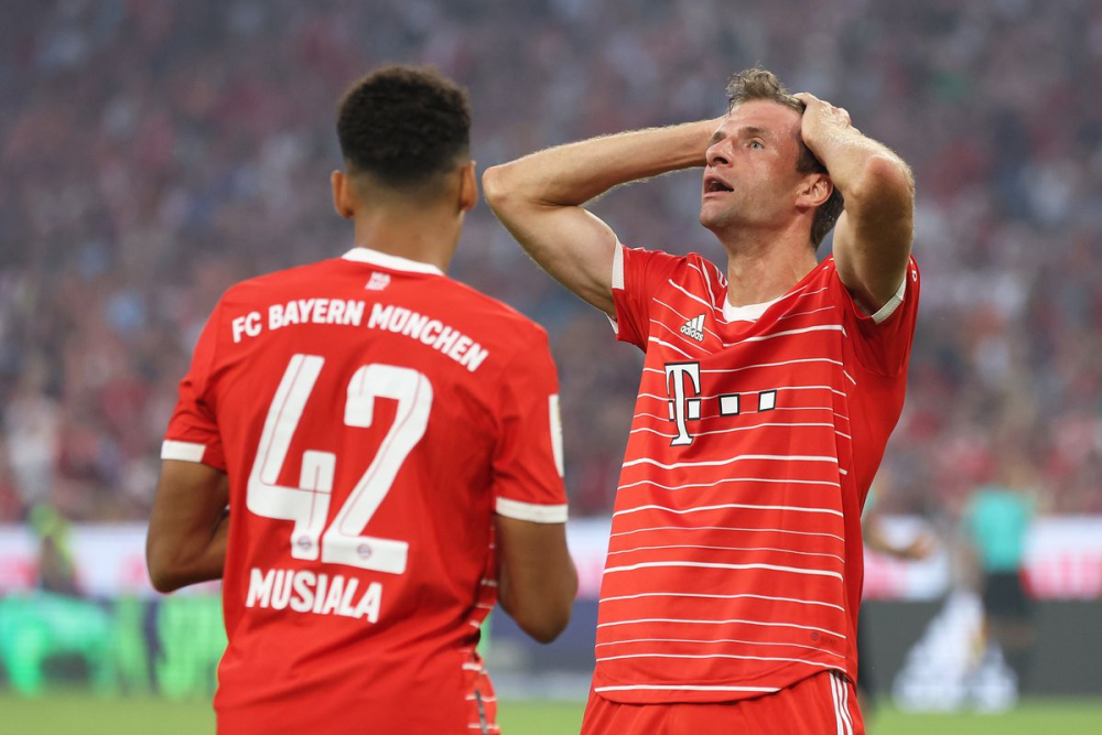 Mạch thăng hoa của Bayern Munich bị đối thủ "kỵ giơ" cắt đứt
