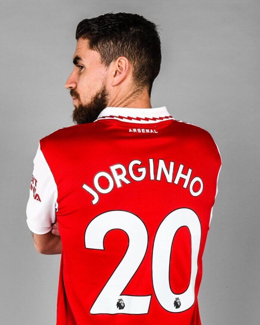 Jorginho gia nhập Arsenal