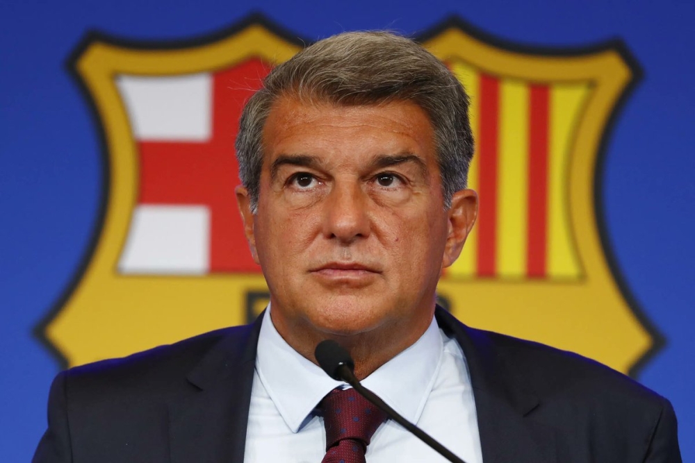 Barcelona bị cáo buộc hối lộ cựu phó chủ tịch Ủy ban Trọng tài