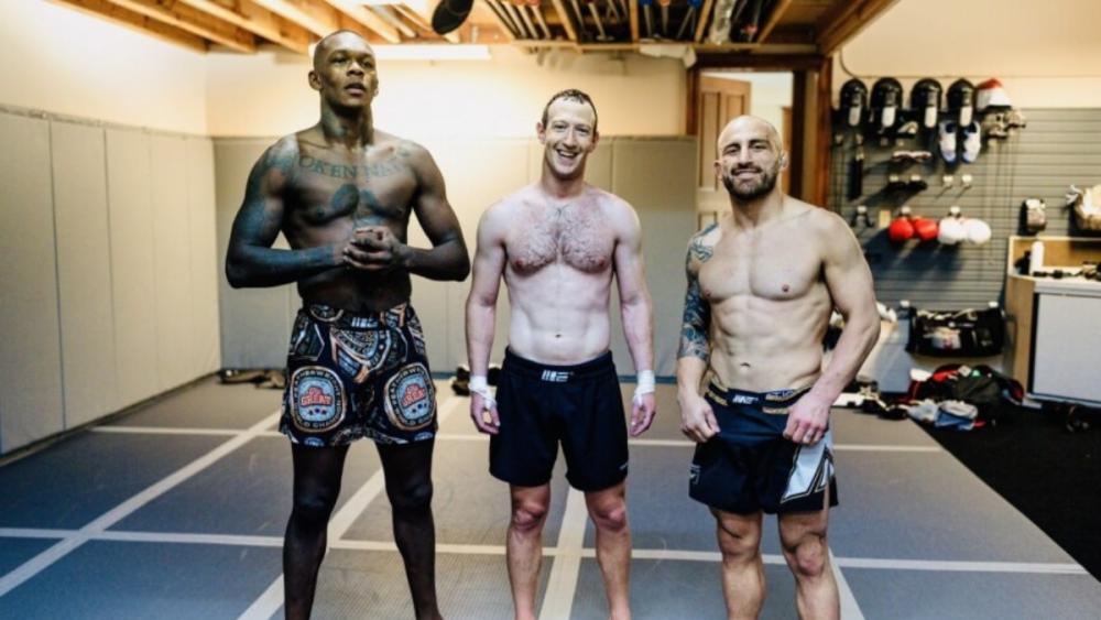 Trùm Facebook khoe body sáu múi sau buổi tập luyện cùng nhà vô địch UFC