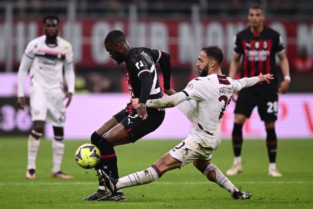 AC Milan 1-1 Salernitana: Dia hủy bàn mở tỷ số của Giroud