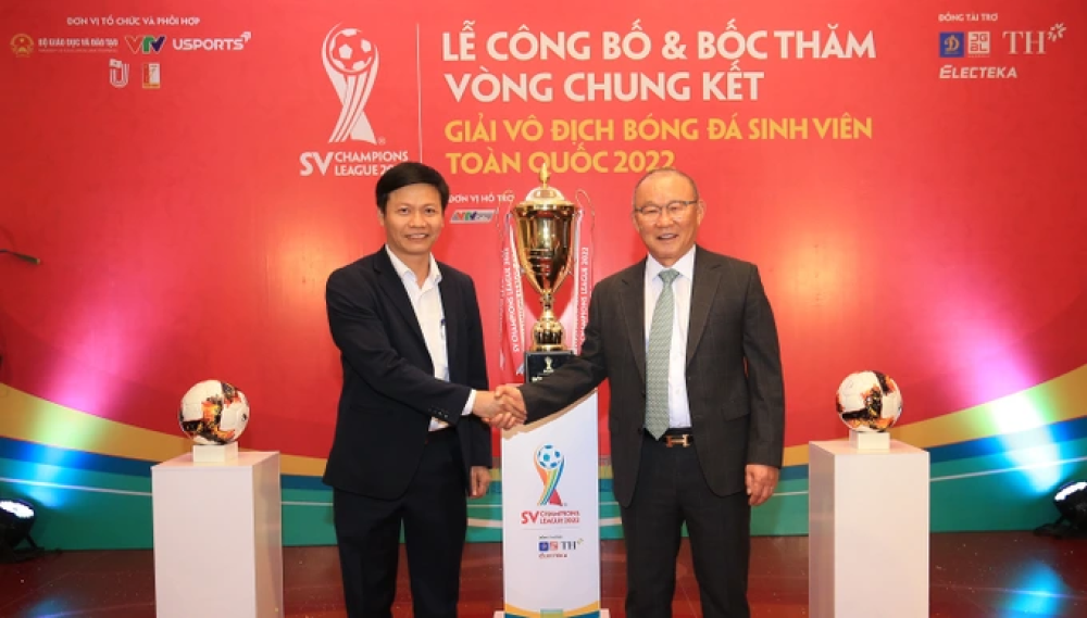 HLV Park Hang Seo đánh giá cao giải bóng đá sinh viên Việt Nam