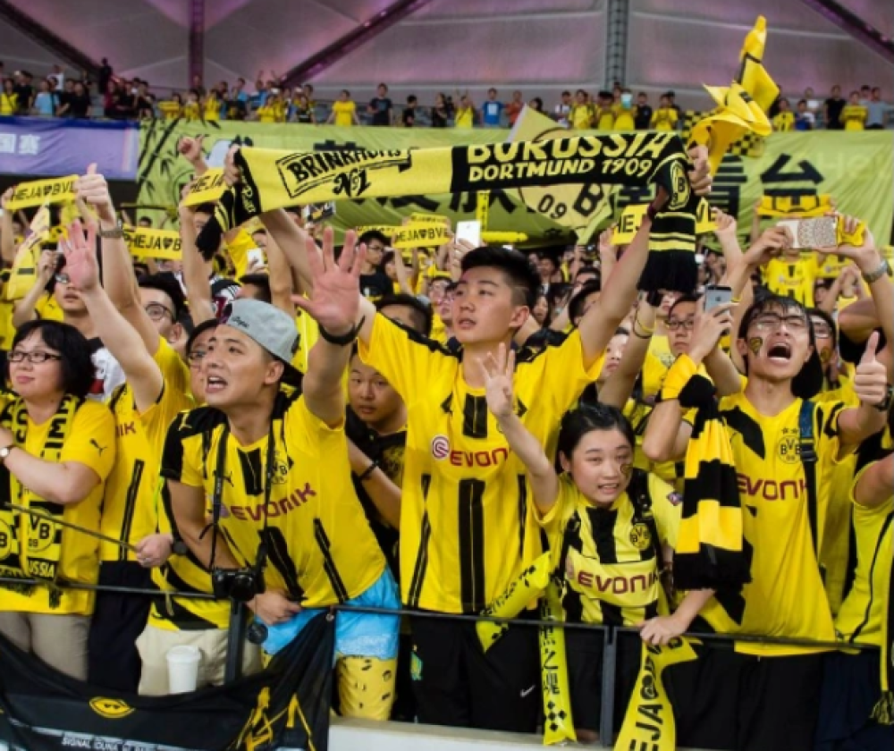 CLB Borussia Dortmund sắp sang Việt Nam đá giao hữu